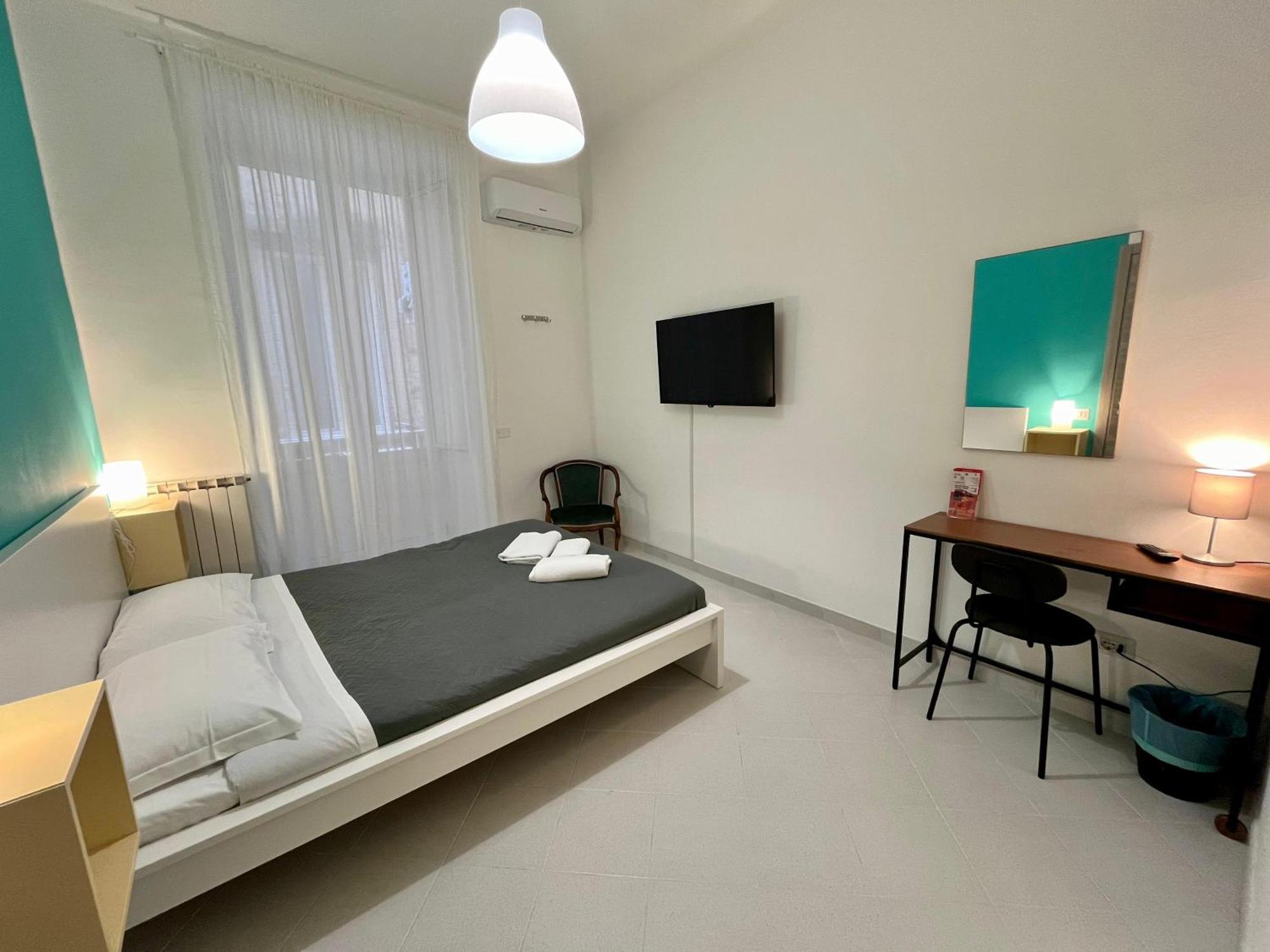 Pop Santa Chiara Bed & Breakfast Naples